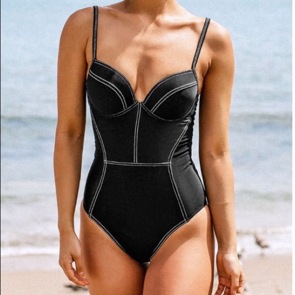 NWT Mila Contrast Stitched One Piece Suit Size M